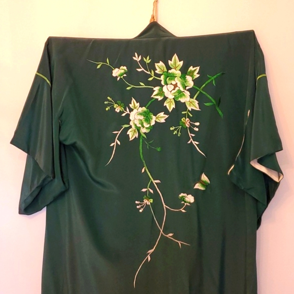 Vintage embroidered Kimono